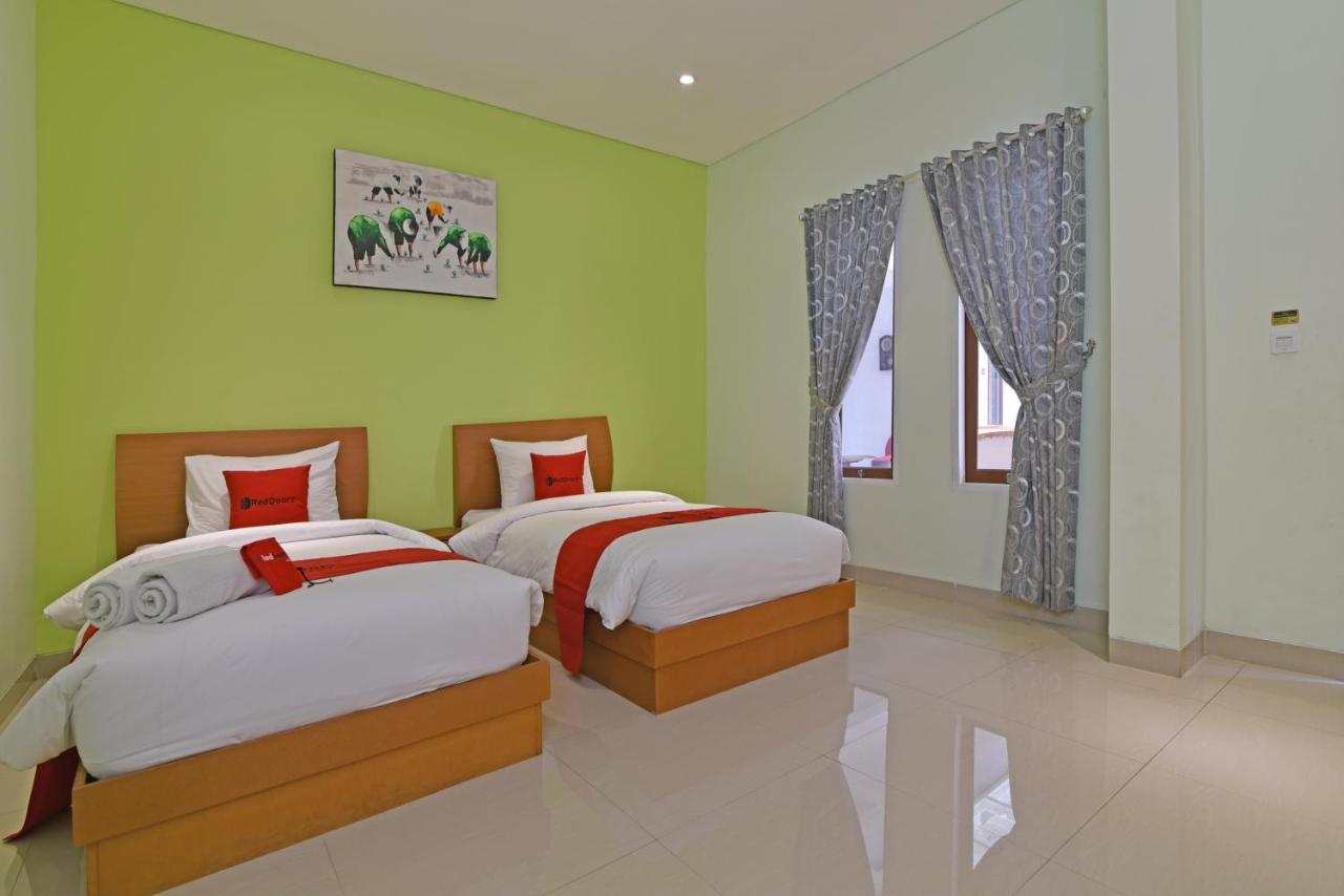 Reddoorz Plus @ Mahendradatta Denpasar Extérieur photo